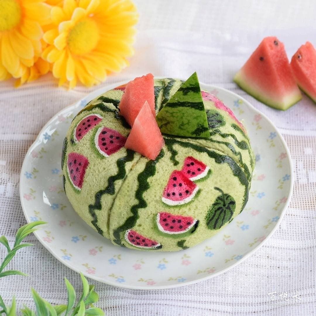 日本小姐姐做的奶油蛋糕卷，個個都像藝術(shù)品，美到不忍下口哇